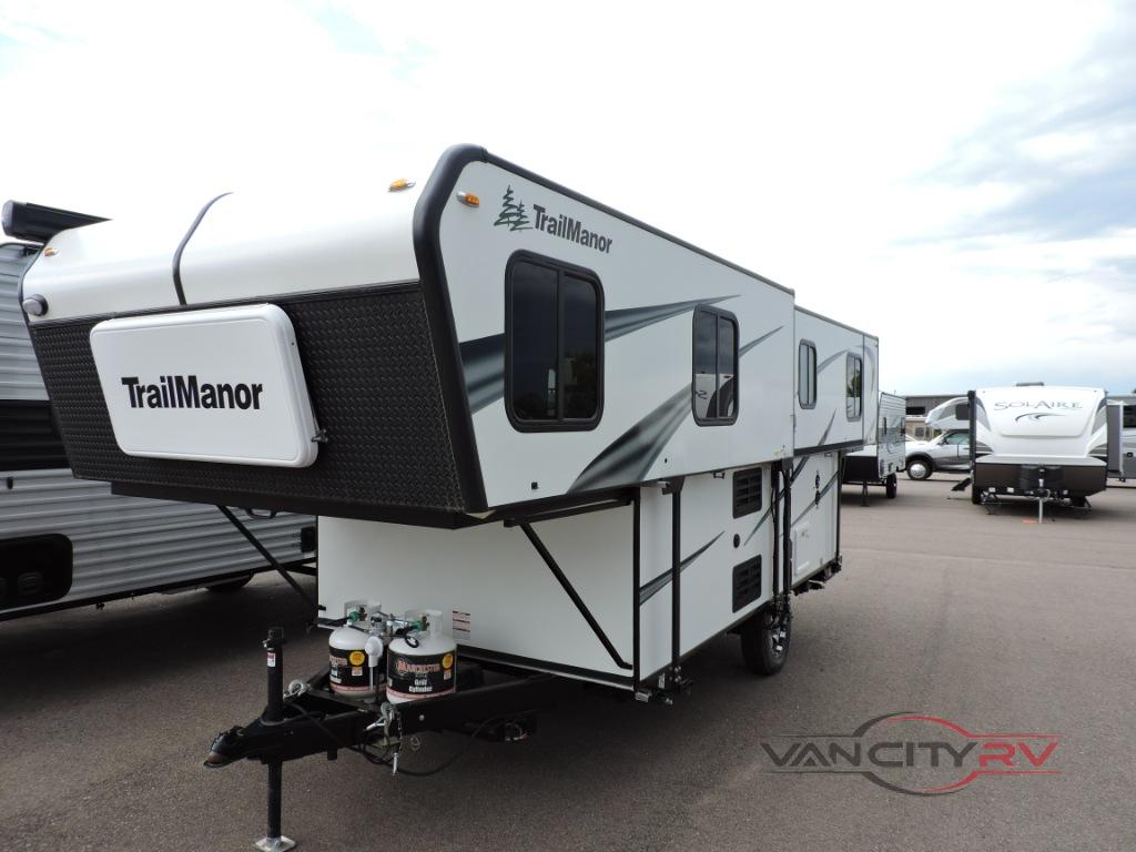 who manufactures trailmanor travel trailers